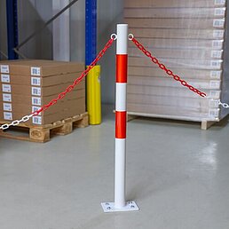 Barrier post, eyelets, galvanized, powder-coated