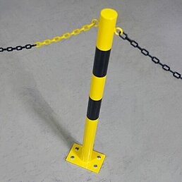 Barrier post, eyelets, galvanized, powder-coated