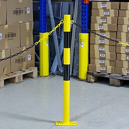 Barrier post, eyelets, galvanized, powder-coated