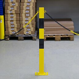 Barrier post, eyelets, galvanized, powder-coated