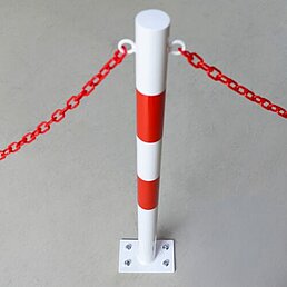 Barrier post, eyelets, galvanized, powder-coated